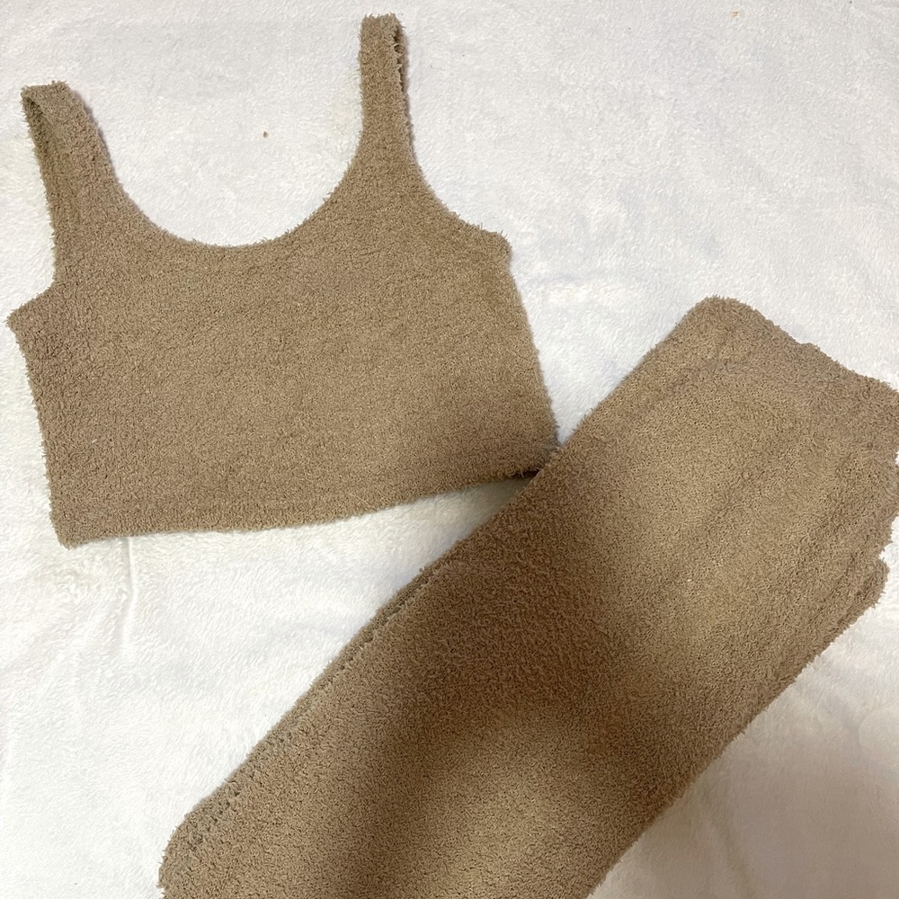 2 peice lounge set